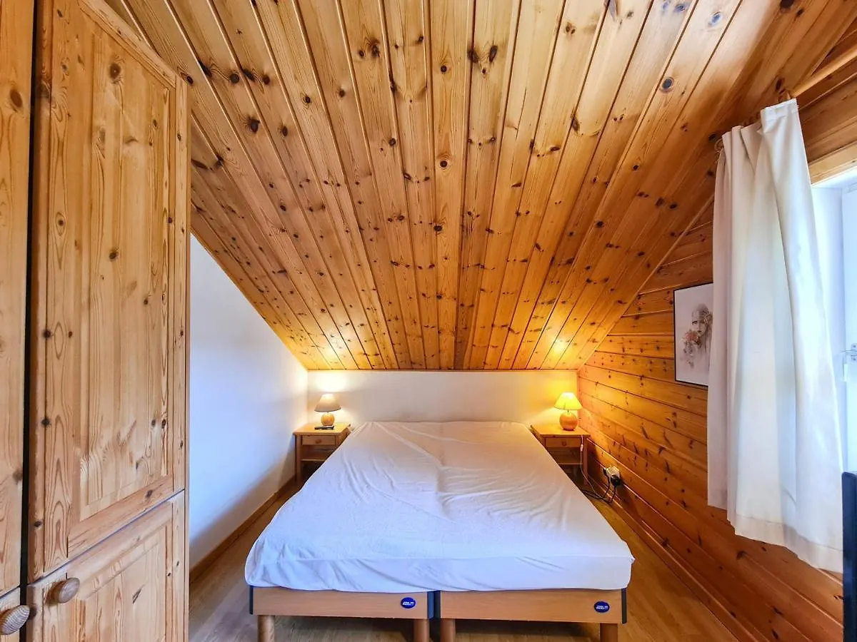 Araches-la-Frasse Chalet Confortable Avec Poele Et Terrasse, 3 Chambres, Garage, Animaux Admis - Fr-1-425-198