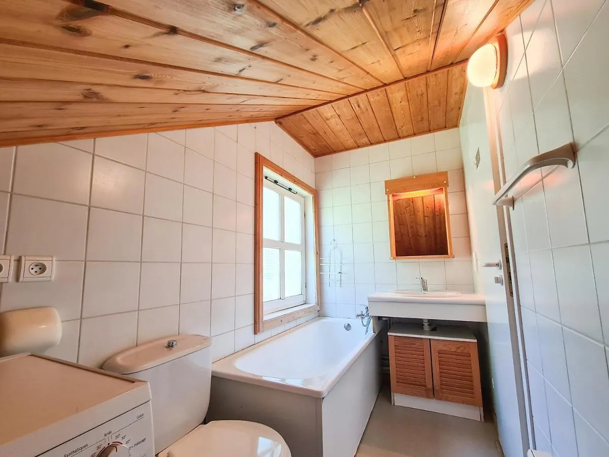 Chalet Confortable Avec Poele Et Terrasse, 3 Chambres, Garage, Animaux Admis - Fr-1-425-198 Araches-la-Frasse 0*,  France
